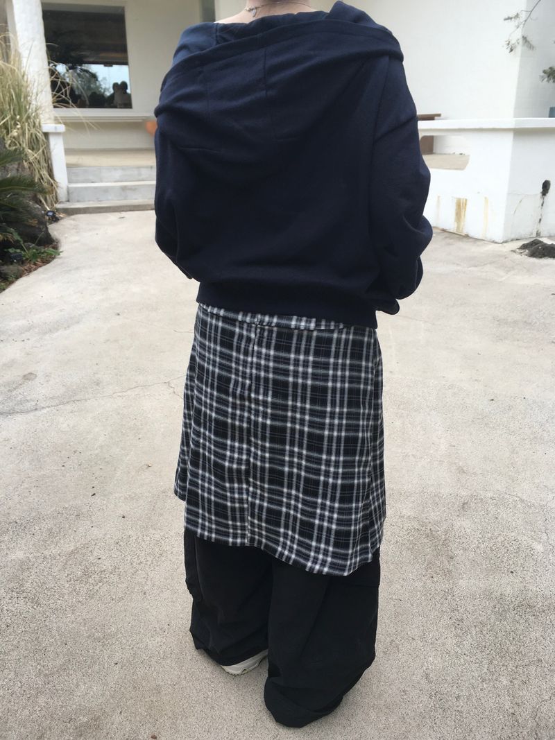 Ruffle open shoulder hoodie