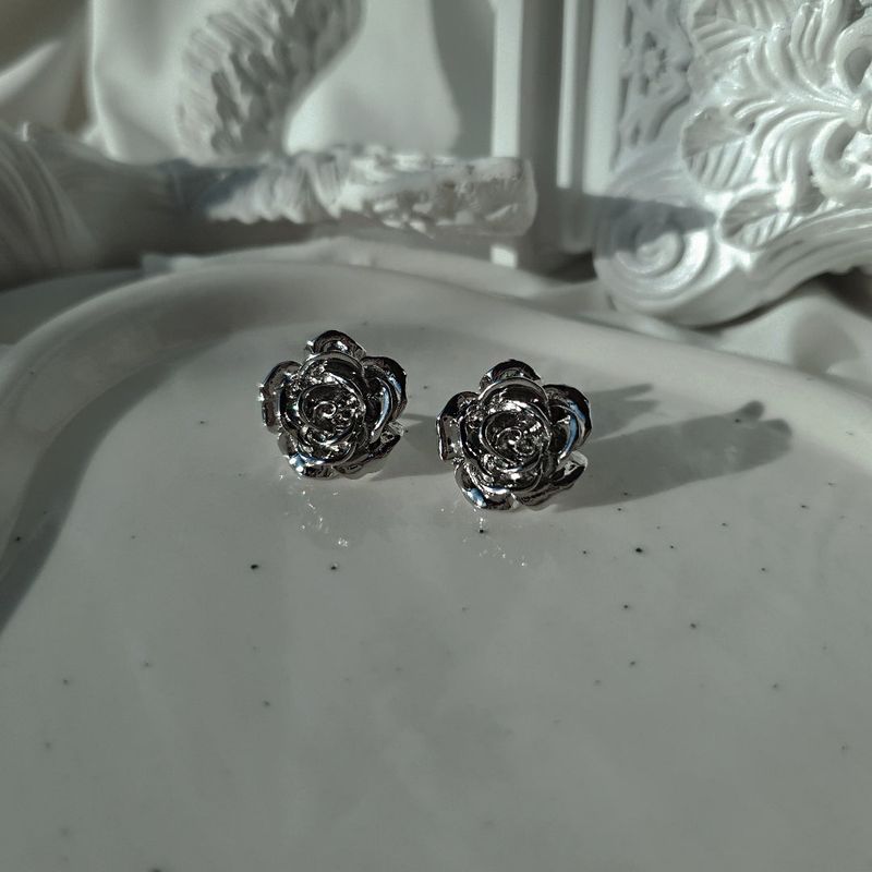 [IVE Yujin Piercing] Metal Rose Piercing - Silver Color