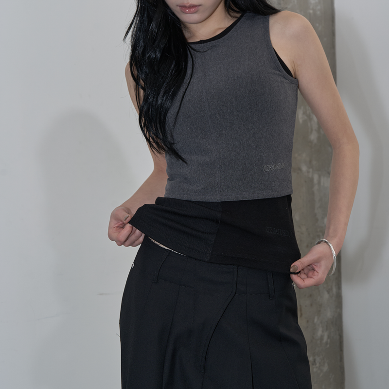 WAIST DETAIL TWO-TUCK WIDE SLACKS (BLACK)
