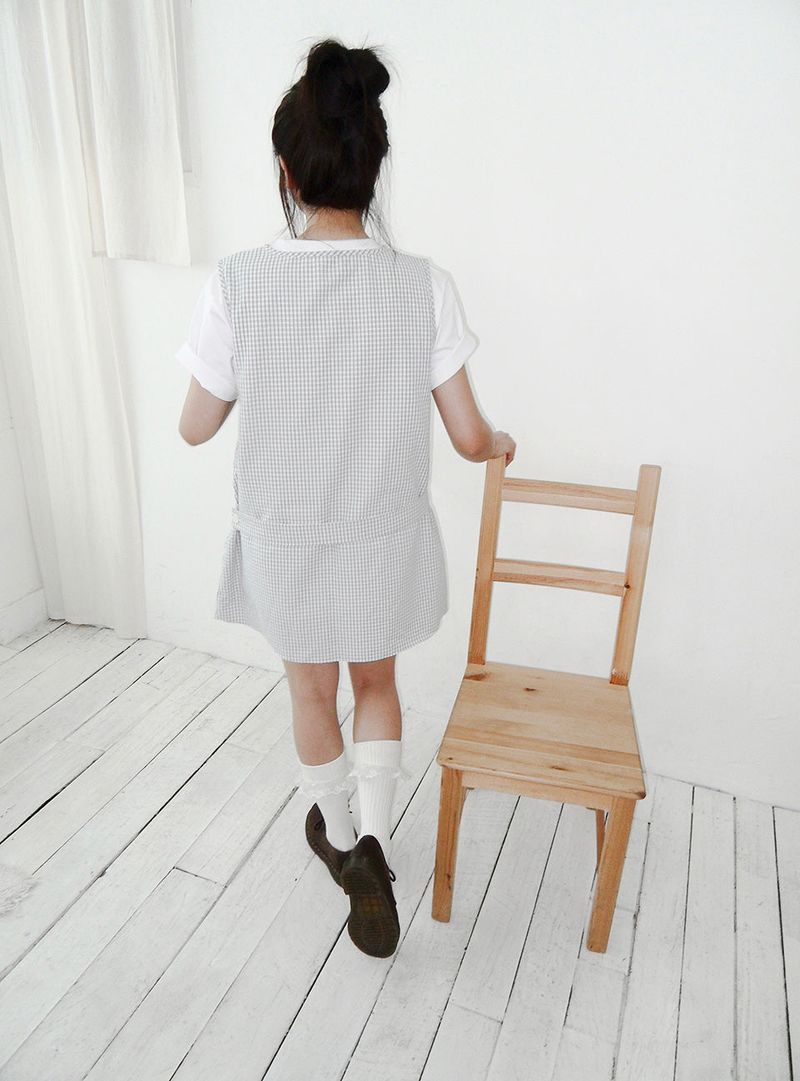 check button dress /white