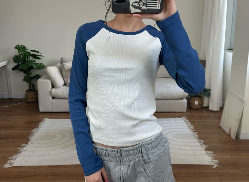 classic raglan tee