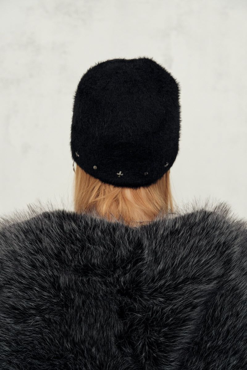 ey cr beanie (black)