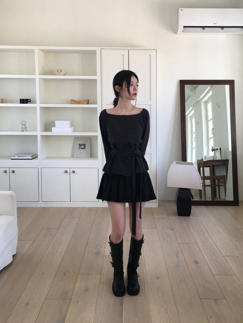 Lace up warker long boots