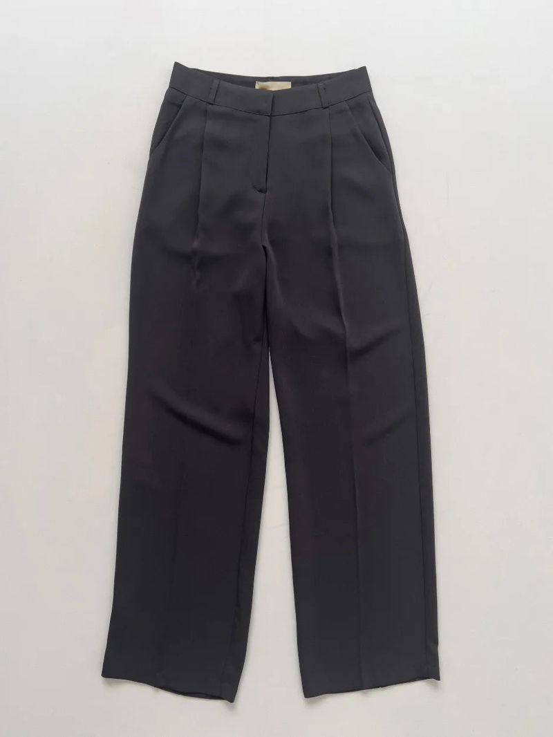 One Tuck Semi-Wide Slacks