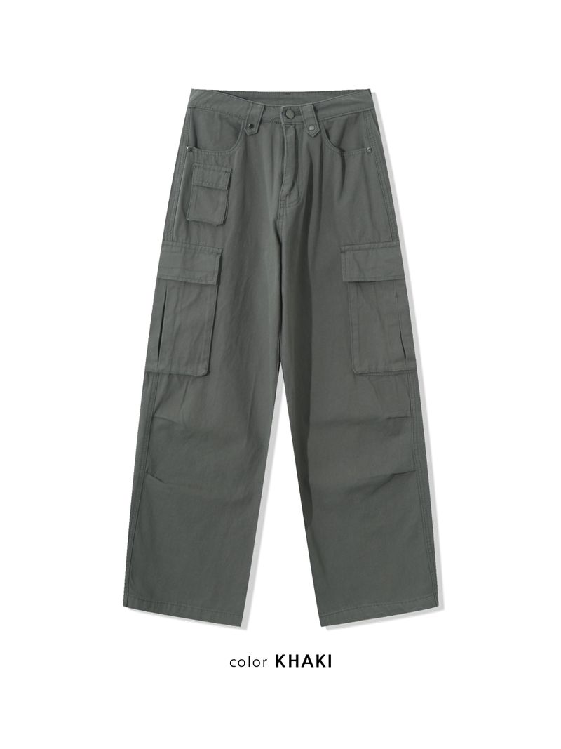 multi-cargo pants