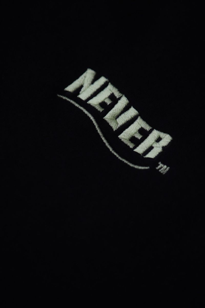 Never ending waves hoodie black