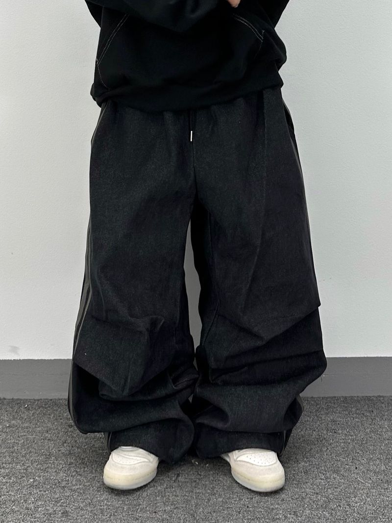 media track denim pants
