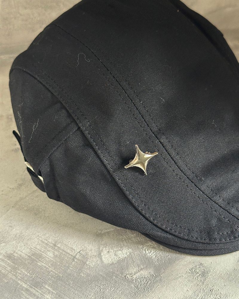 brooch set hunting cap