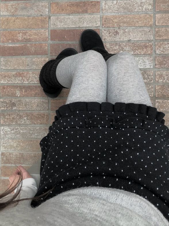 Freak Dot Frill Banding Knit Skirt