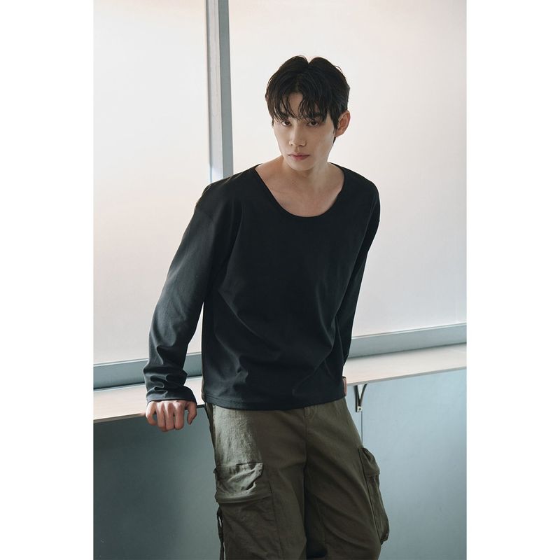 Brushed crop u neck long sleeves(Black)