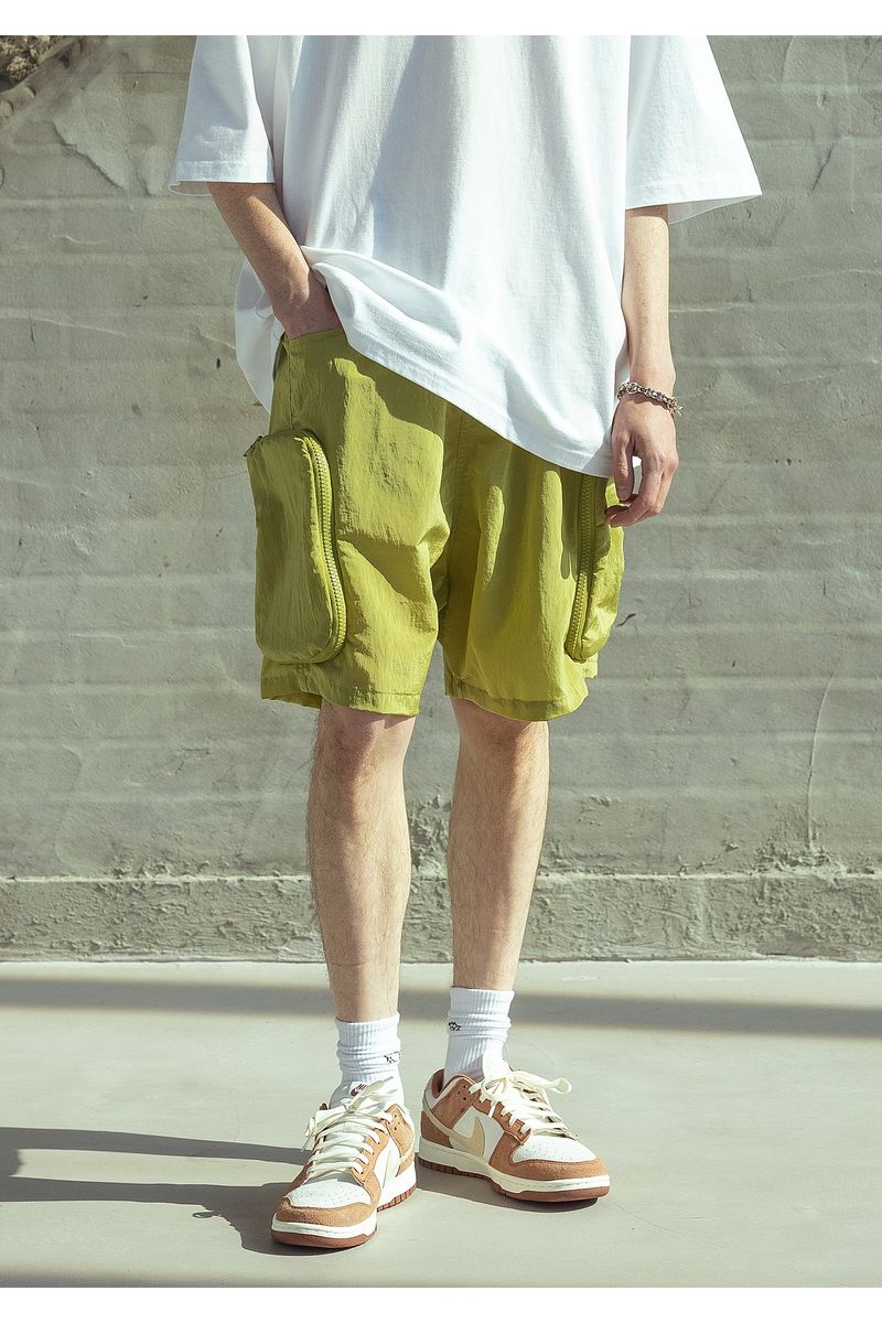 ZIPPER POCKET NYLON SHORT PANTS