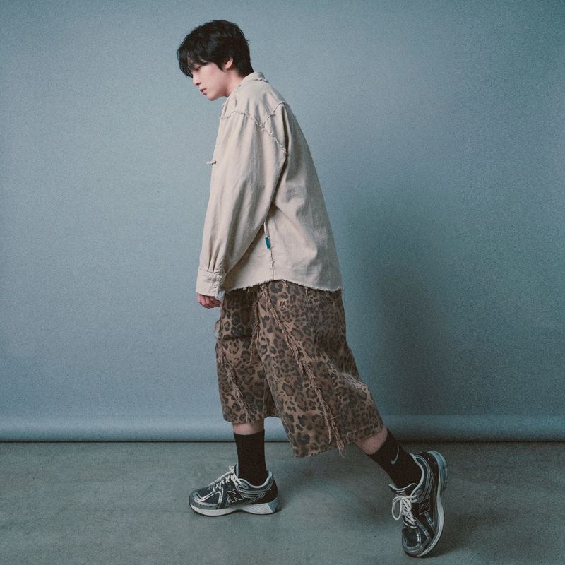 leopard grunge capri shorts_beige