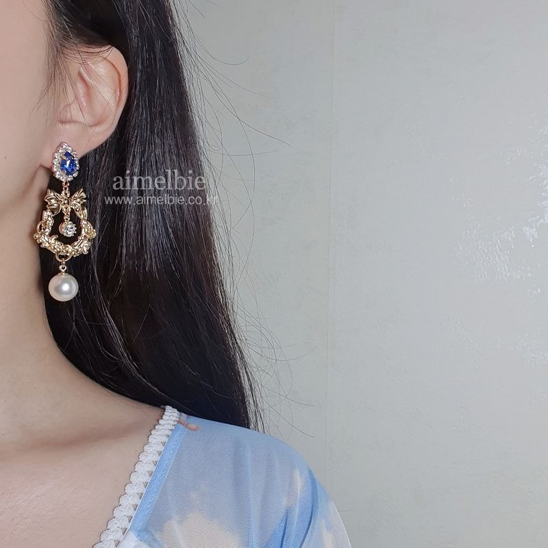 Royal Blue Garden Earring