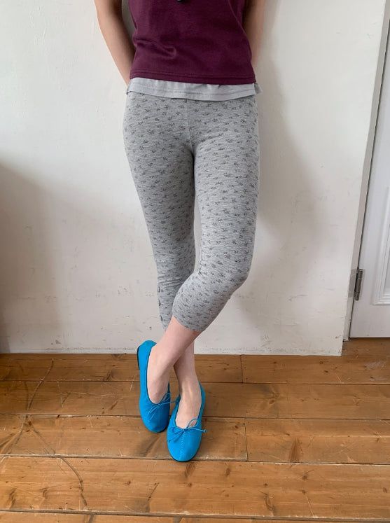 BAON（バオン）の「Neo Flower Button Three Quarter Leggings Pants（Pants）」