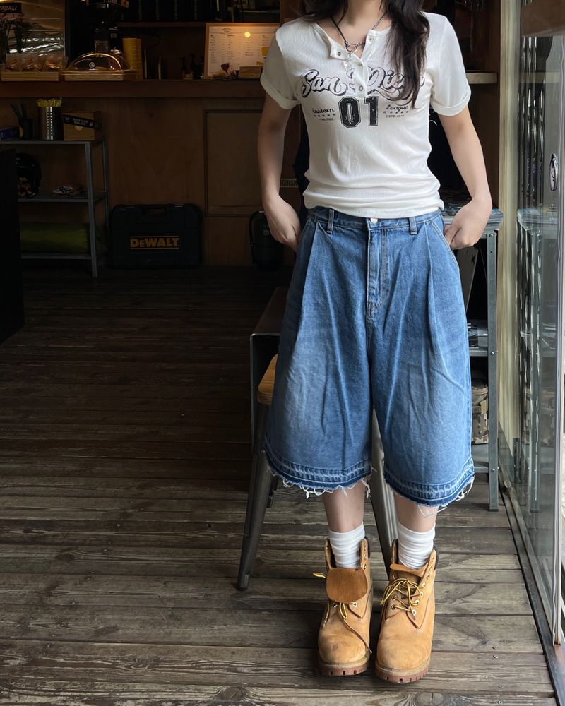 Vintage ten snap ribbed t-shirts