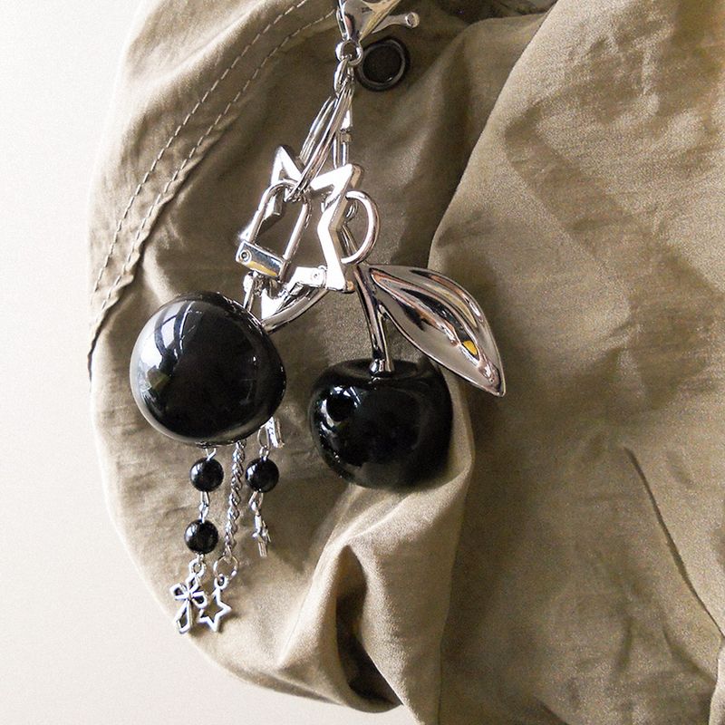 Black cherry star keyring