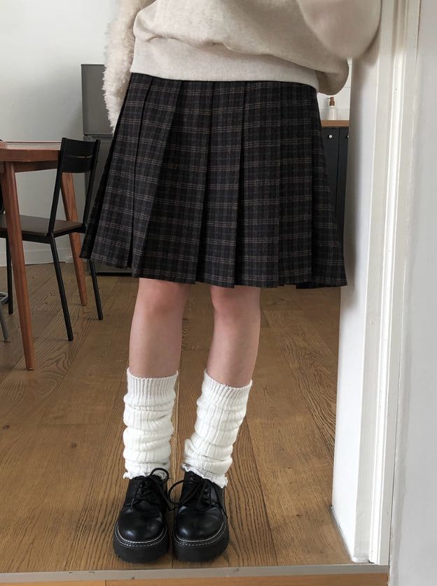 anyonemore（エニーワンモアー）の「Daren Wool Pleated Check Midi Skirt（Skirts）」