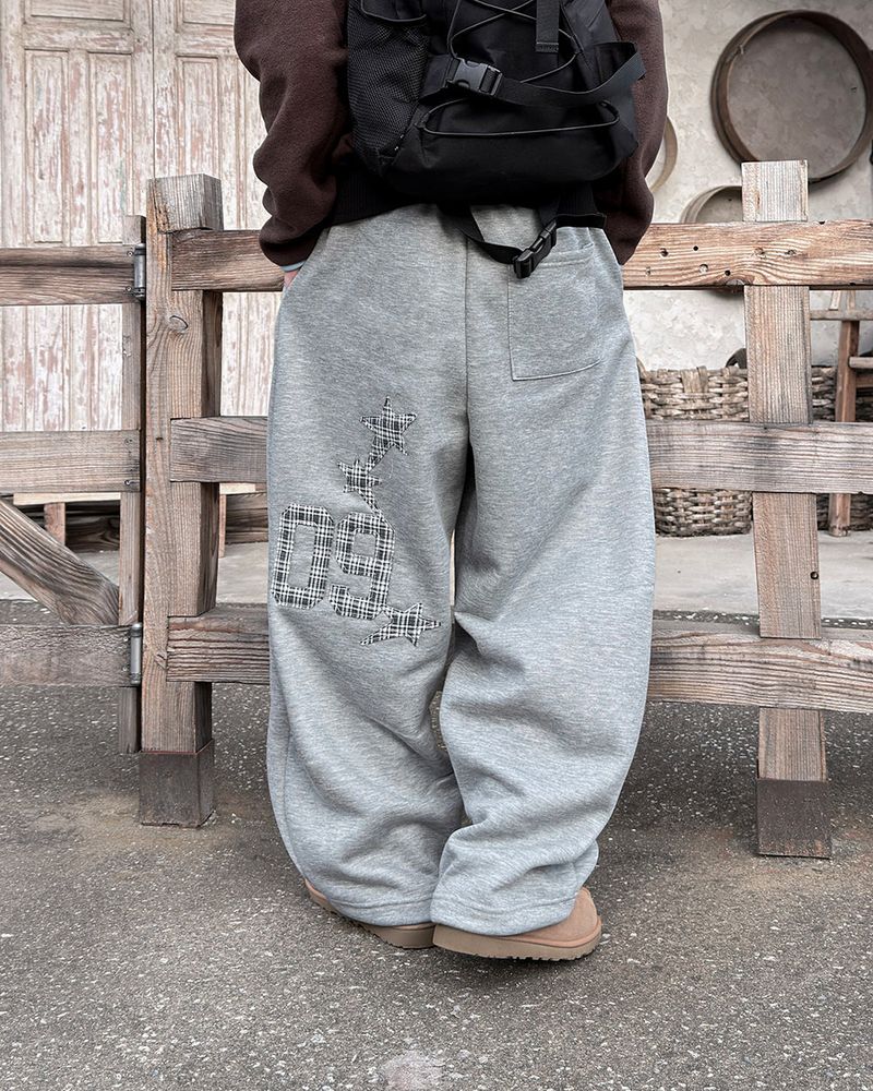 Nover Back Patch Fleece Sweat Pants
