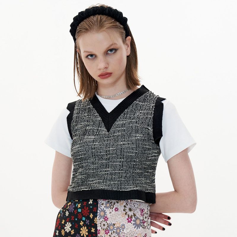 OTHER-worldly（アザーワールドリー）の「Tweed Crop Vest [Black]（Tops）」