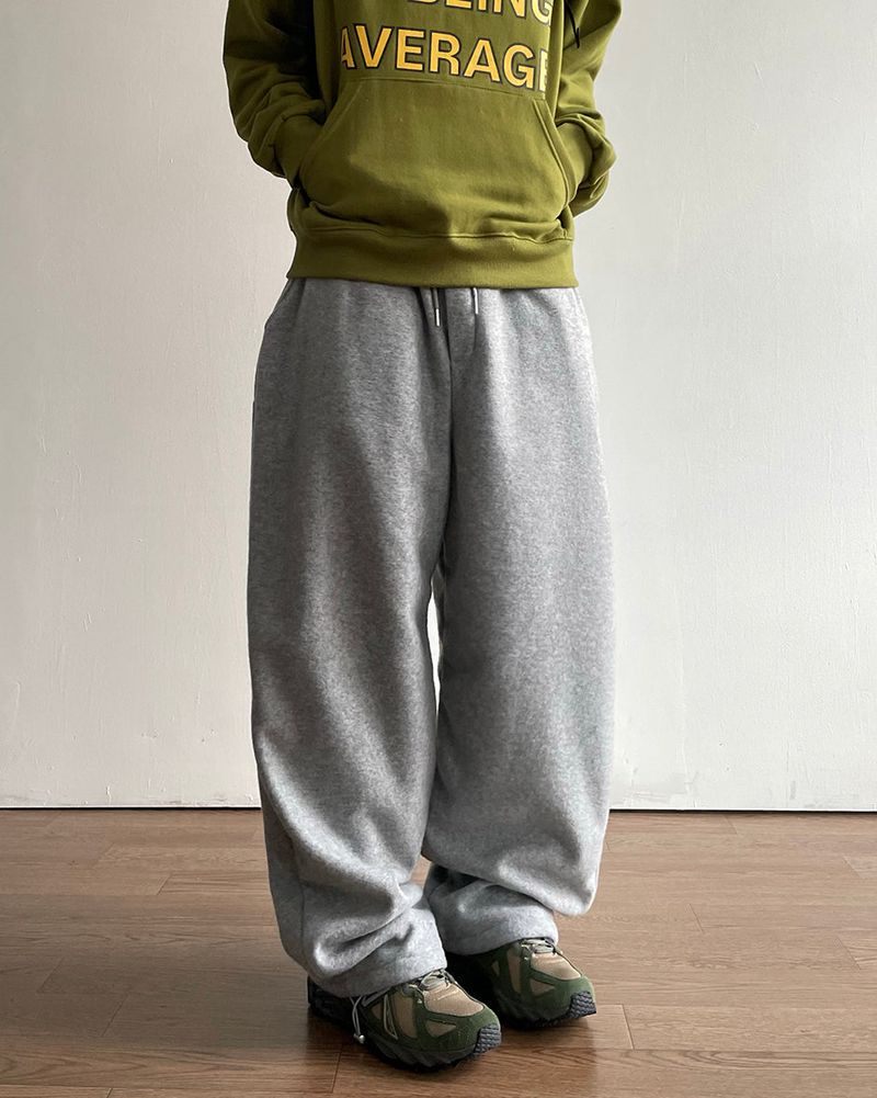 Near Embroidered Fleece Pants
