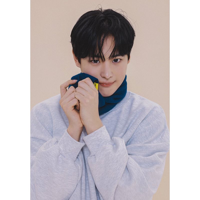 HOLYNUMBER7 X CHOI BYUNGCHAN LETTERING EMBROIDERY MUFFLER_BLUE