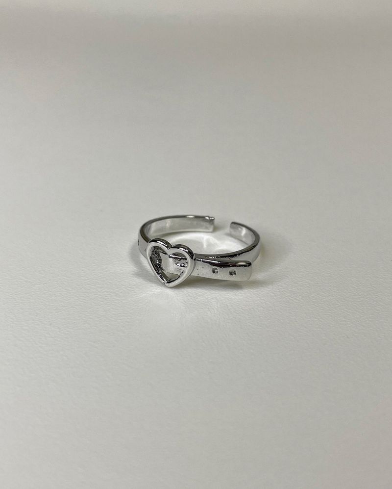 refrainfromspace(リフレインフロームスペース)の「heart belt ring (925silver)(Accessories)」
