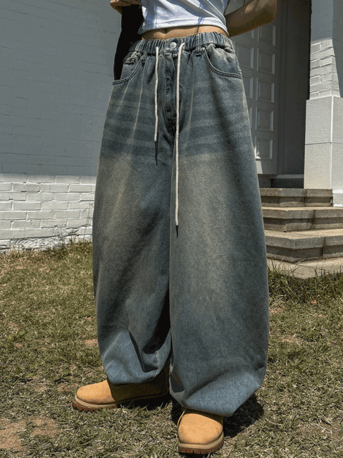 ULAN(ユレン)の「フィットストリングバンディドバルーンデニムパンツ(パンツ)」