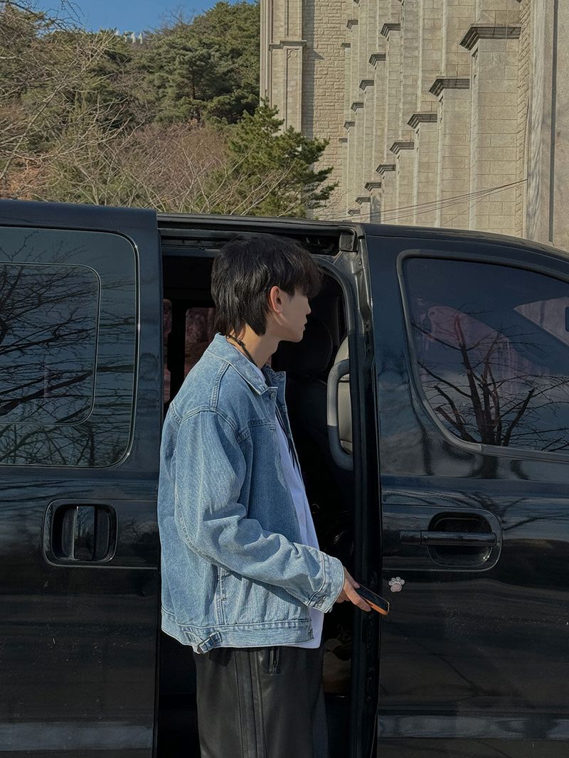 ASCLO Turquoise Gemstone Denim Jacket (2color)