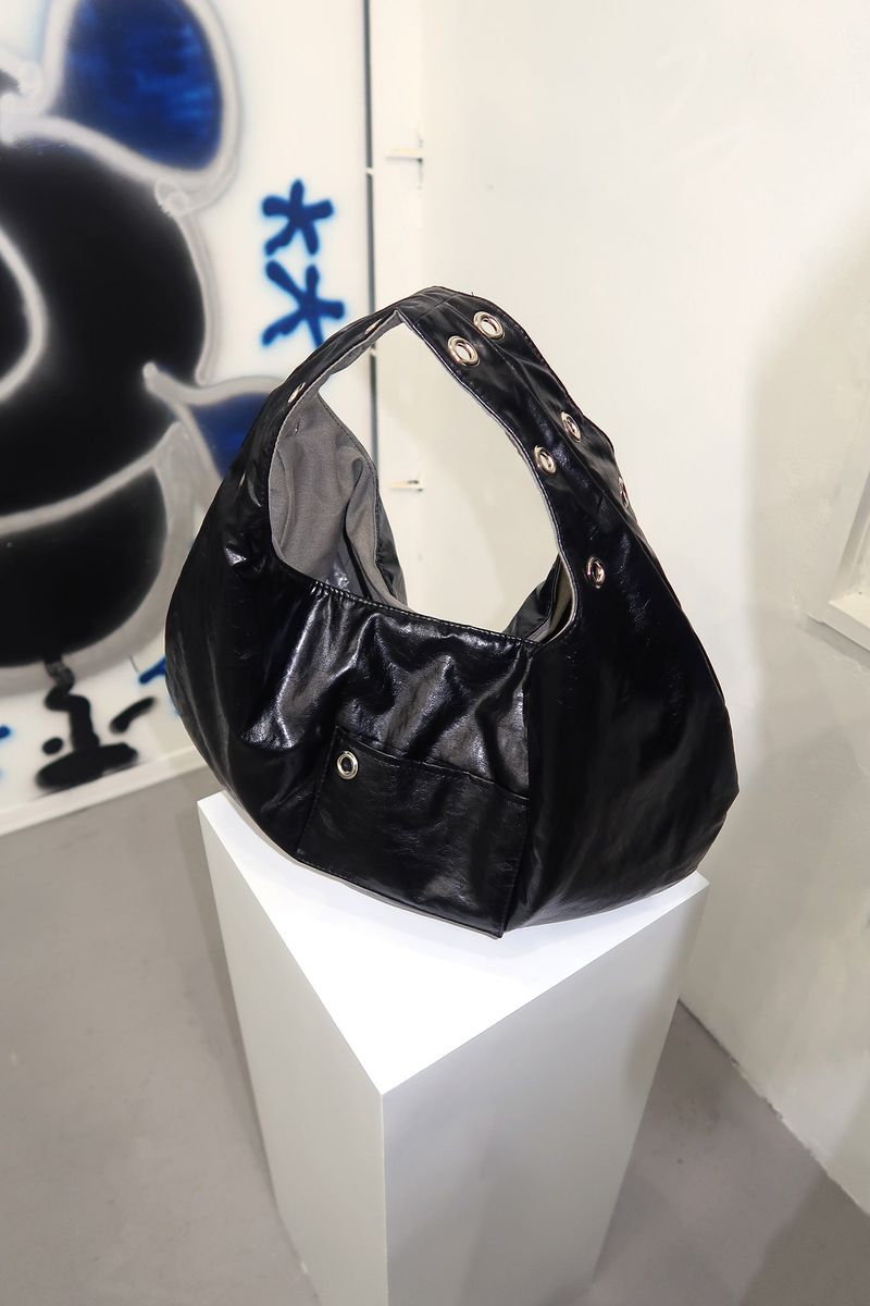 DEPC（デプク）の「EYELET LEATHER BAG - BLACK（Bags）」