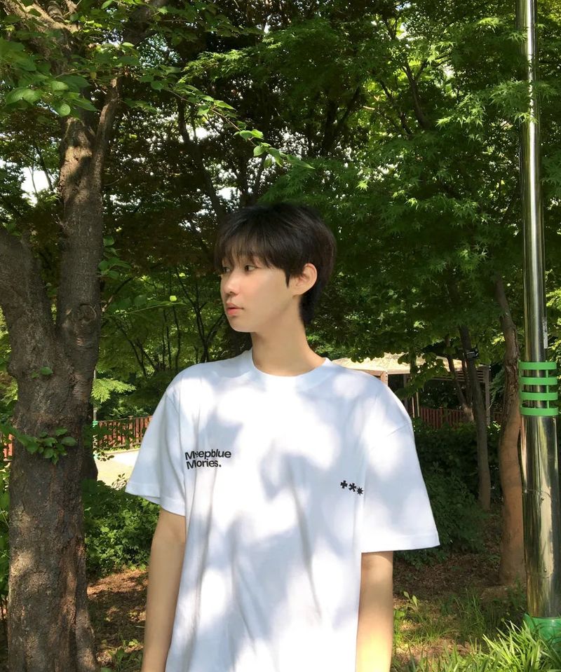 Mm Symbol Logo T-Shirts (WHITE)