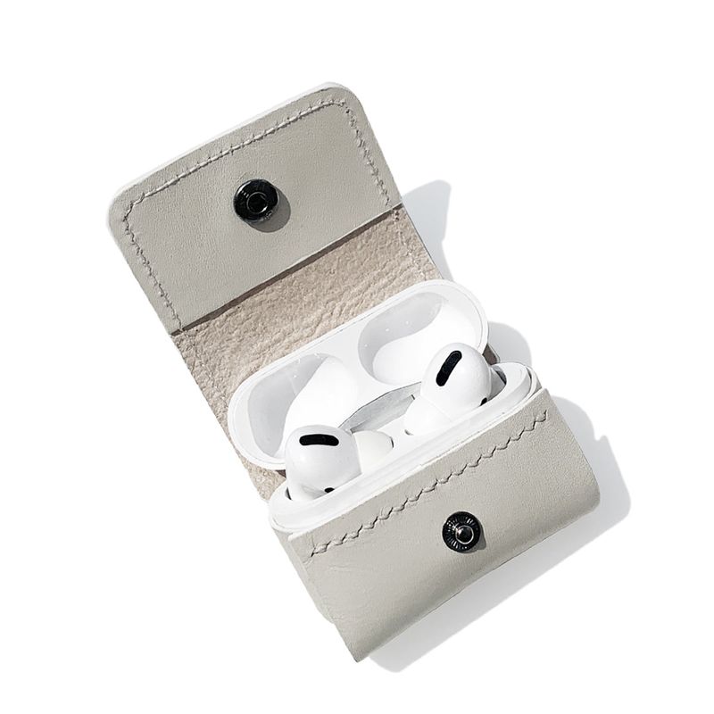 COMET AIRPODS PRO CASE (IVORY WHITE)
