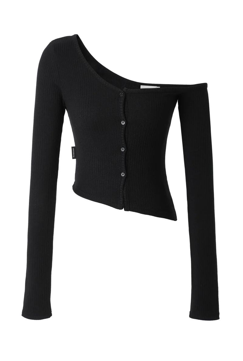 threetimes（スリータイムズ）の「One-shoulder button tee - black（Tops）」