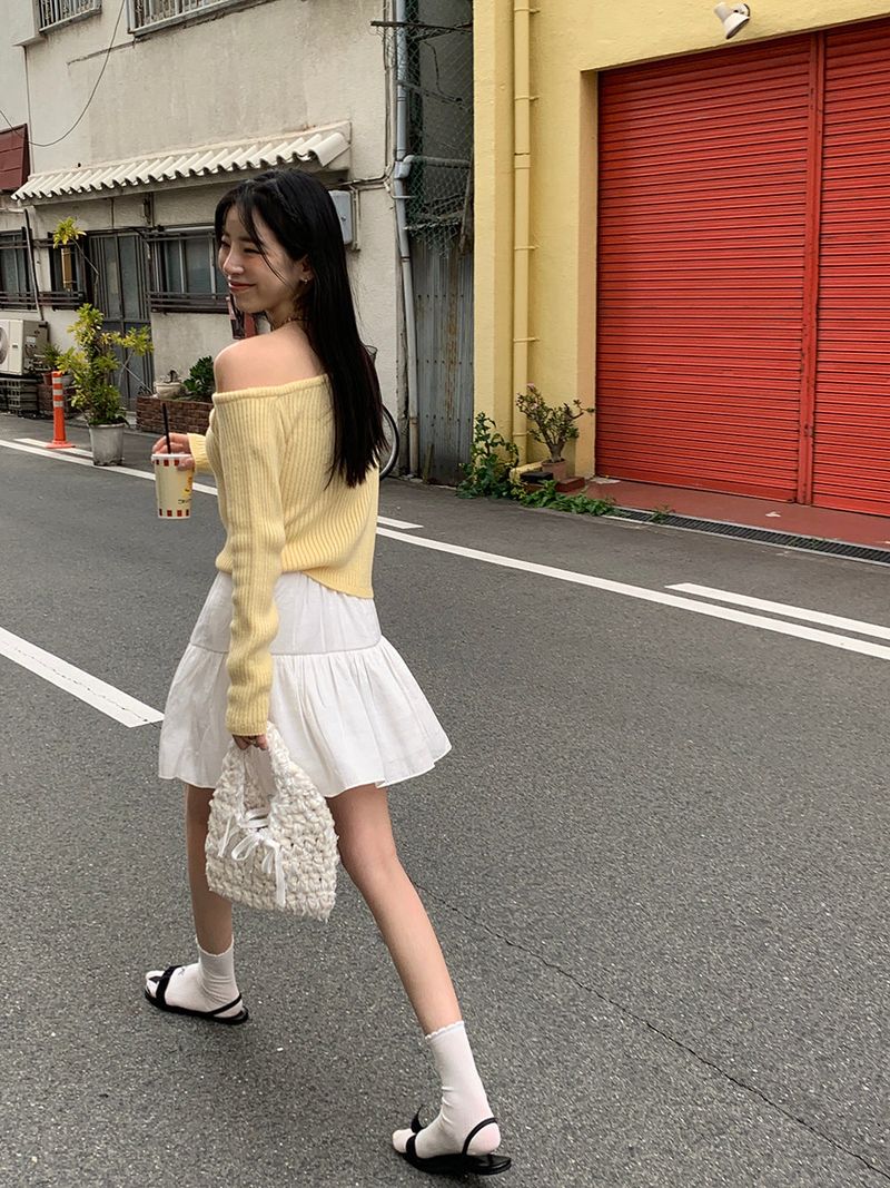 [MADE] STEN GOLZI UNBALANCED OFF-SHOULDER KNIT