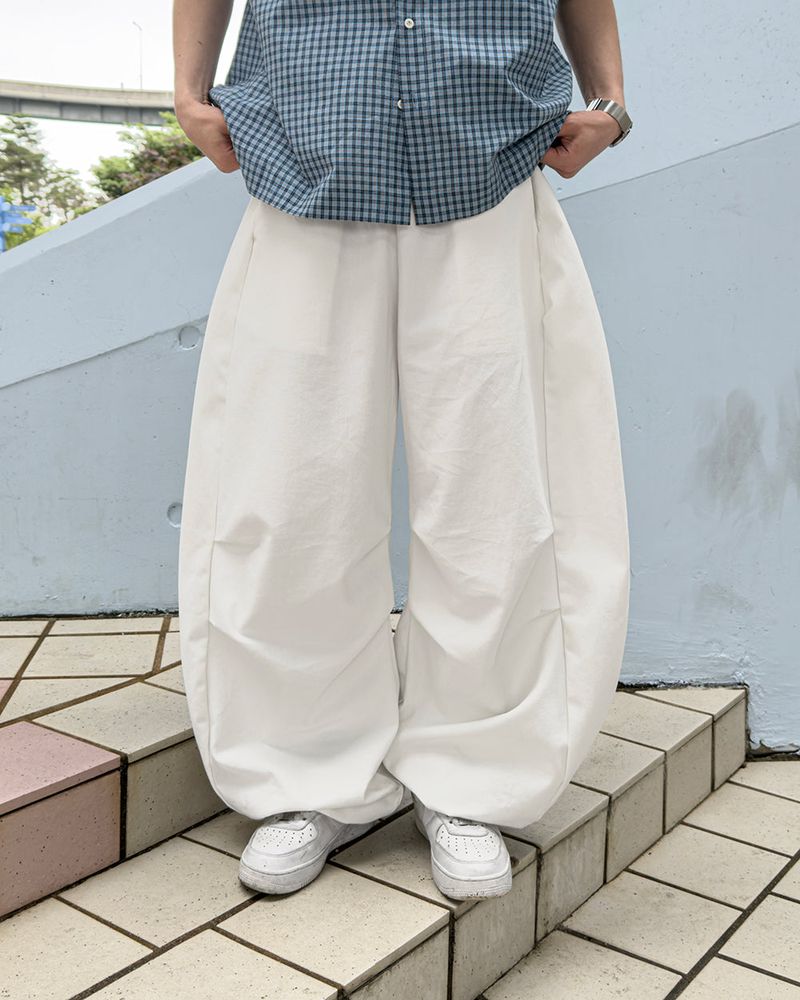Trevil Patch Balloon Chino Pants