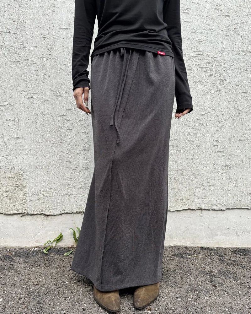 RAW EDGE LONG SKIRT (BLACK) WOMENS