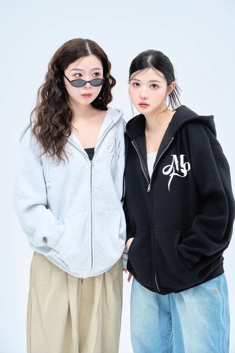 made of silk（メイドオブシルク）の「ワッペンジップアップフーディー / Wappen zip-up hoodie（Tops）」