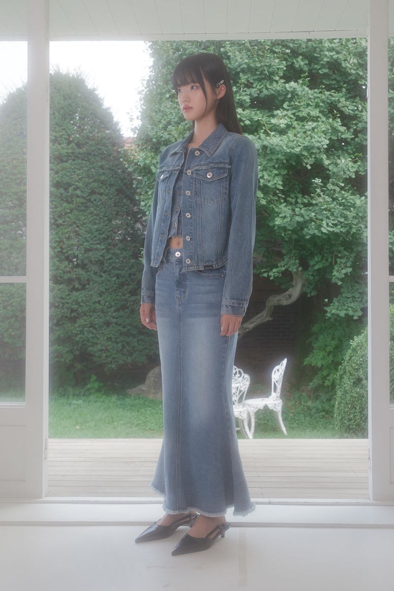 DENIM CURVED FRINGE JACKET (BLUE)