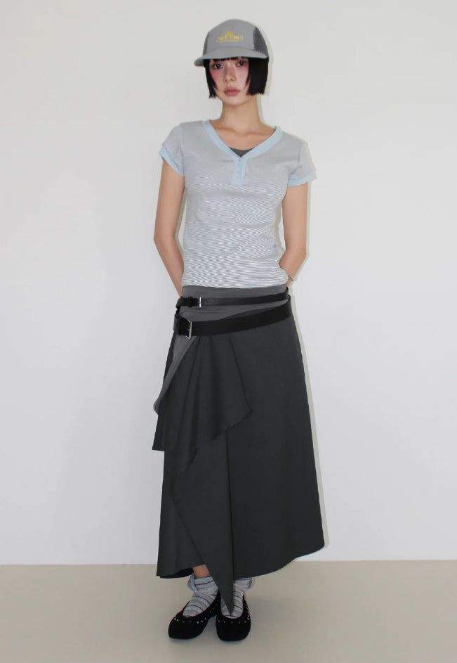 V-BUTTON STRIPE TEE