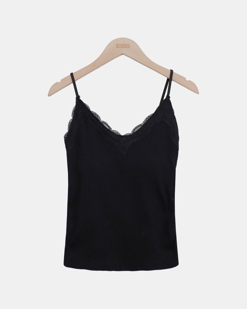 Metil Lace Cap Sleeveless Top
