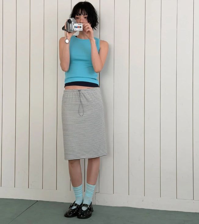 COLOR POP SLEEVELESS