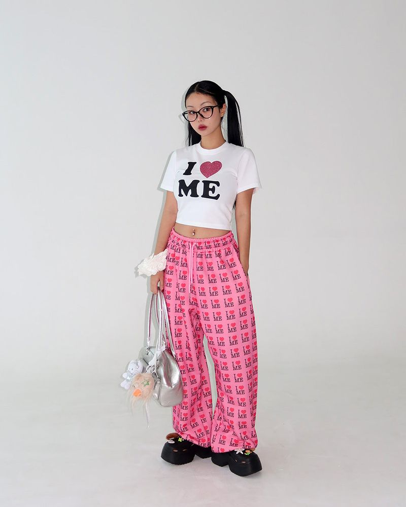 I love lettering jogger pants