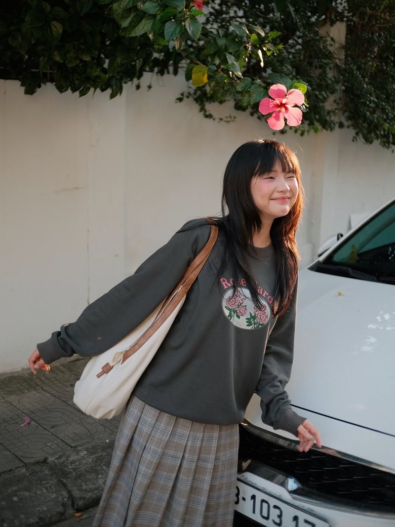 Rose Garden Premium Sweater