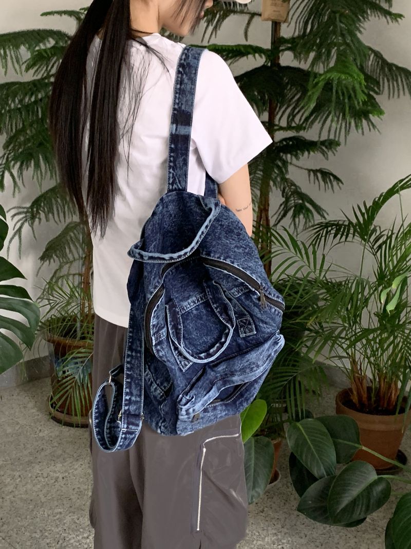 WONDER WONDER(ワンダーワンダー)の「Chaffin Square Washed Denim Backpack(Bags)」