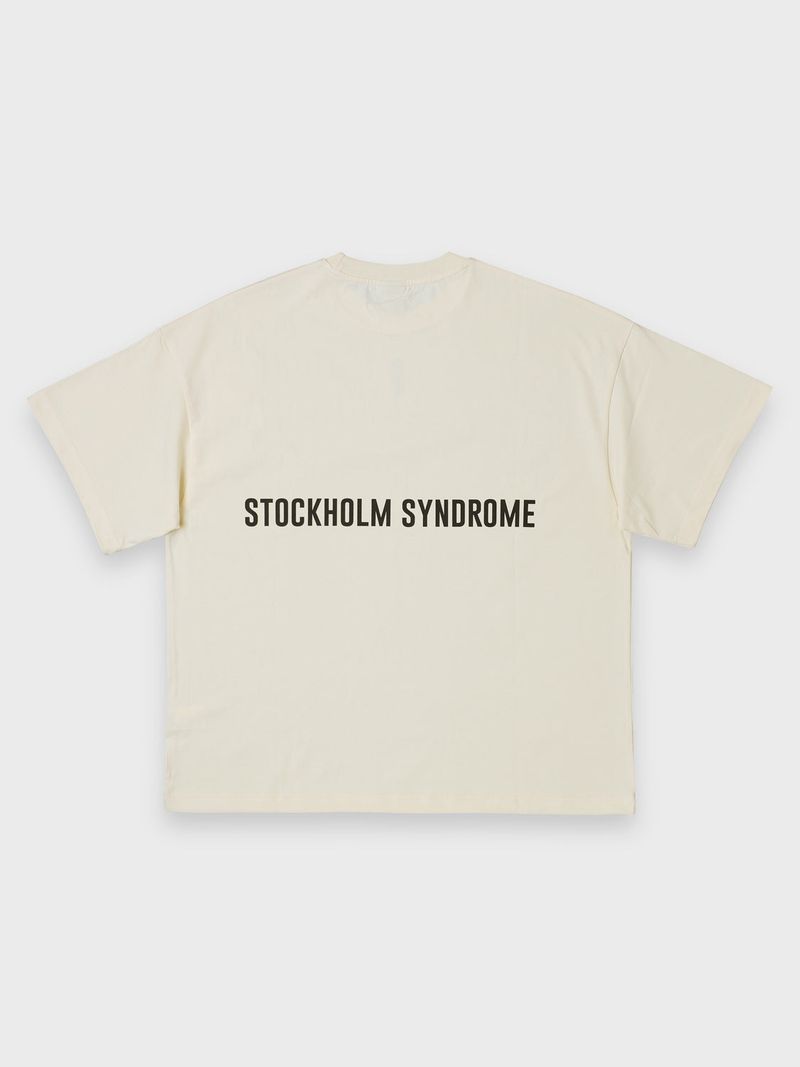stockholm syndrome（ストックホルムシンドローム）の「バラクラバロゴTシャツ - クリーム（トップス）」