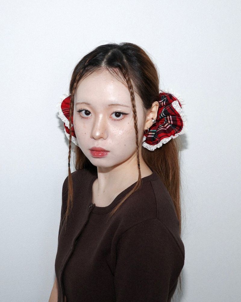 Tartan-check ruffle scrunchie