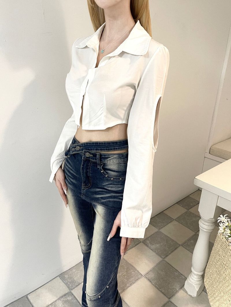 1265. Hole white crop shirts