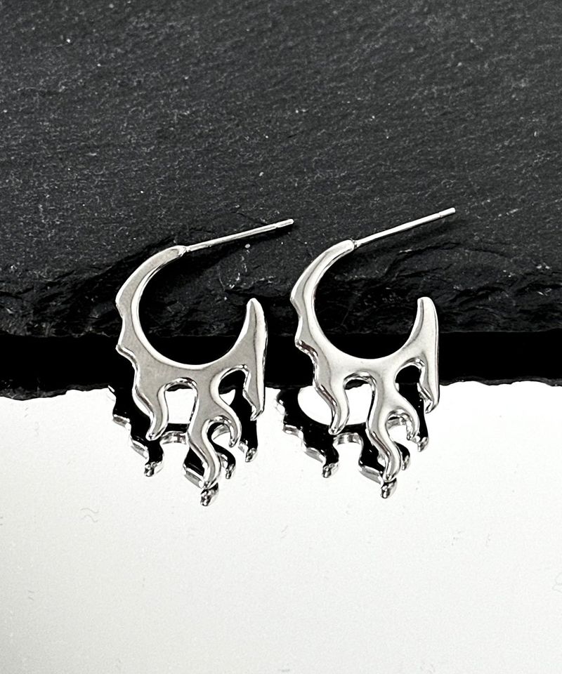 Ardo Flame Earrings
