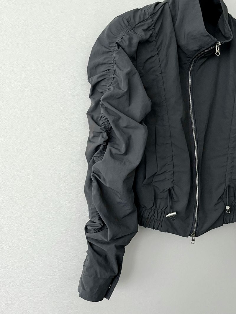 Loner windbreaker