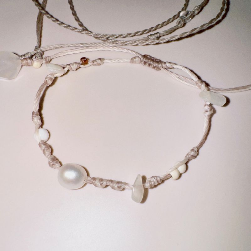 serene knot bracelet