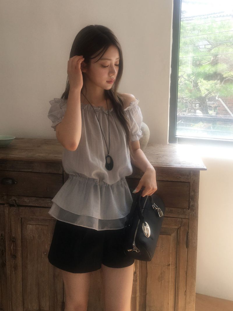 Mellow off shoulder blouse